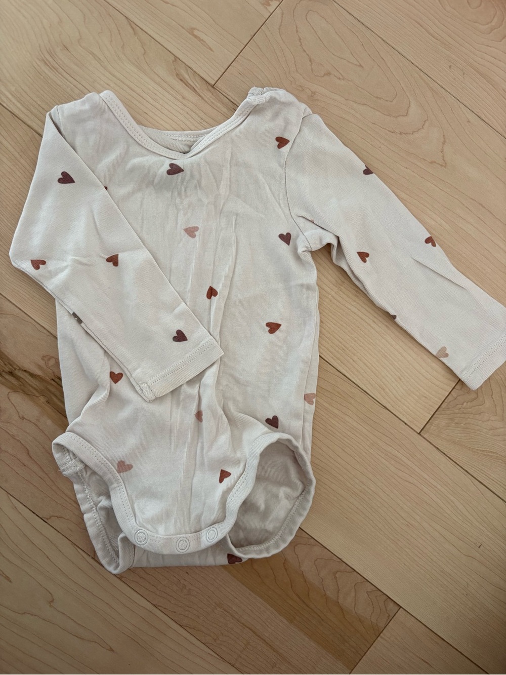 H&M Cream Long-Sleeve Heart Print One-Piece Bodysuit